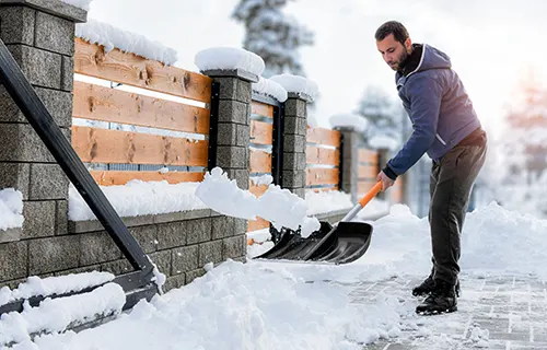Shoveling Snow? Protect Your Back with Chiropractic Care